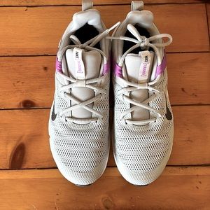 Size 9 Women Nike Trainers